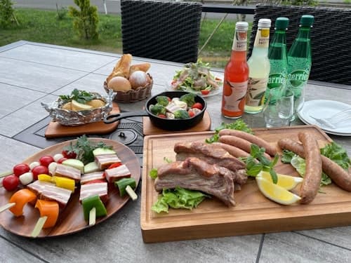 ぶどう畑のＢＢＱ＆グランピング　＾