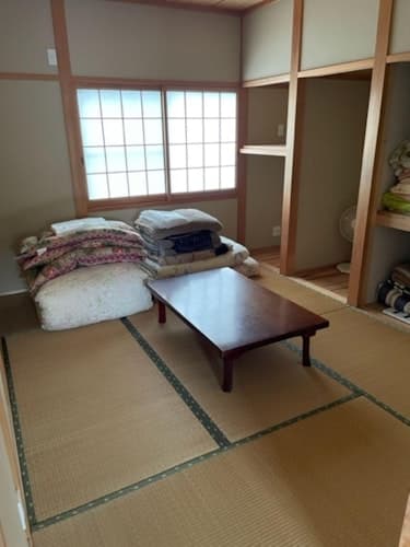 の離れ家 あいな ^