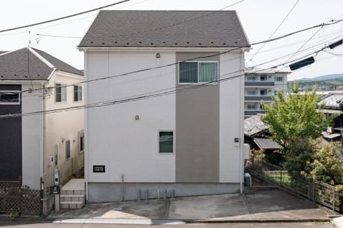 【小田原・箱根へのアクセス良好】幻庵の里　－　４ＬＤＫ戸建貸切　＾