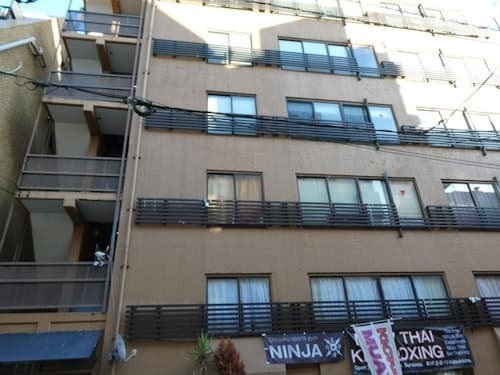 歌舞伎町二丁目 東新宿駅2分 超便利 試合や大会 合宿、練習 ライブ イベント/民泊