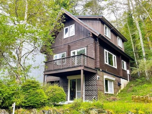 【富士ビューロッジ】自然豊かなＢＢＱ体験！一棟貸しログハウス／民泊