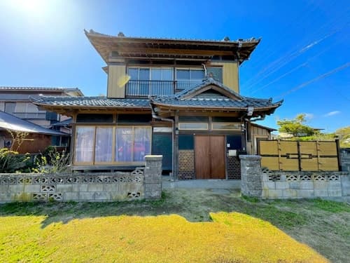 【海水浴場まで3分!】リノベーションされた古民家を貸切!/民泊