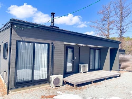 ワンランク上のアウトドアライフ堪能できる【ＬｏｎｇｅｖｉｔｙＶｉｌｌａｇｅ】Ｂ　＾