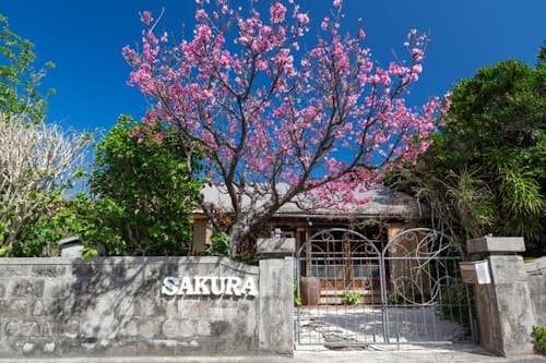 ＳＡＫＵＲＡ　ＨＯＵＳＥ　＾