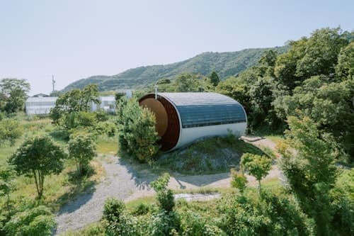 ＣＯＲＲＵＧＡＴＥＤ　ＨＯＵＳＥ／民泊