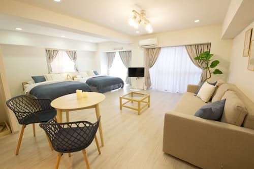 渋谷へ電車で４分！芸能人御用達の街、三軒茶屋駅へ徒歩１０分／ゆったり４８平米ＷｉＦｉ有！車も便利　＾