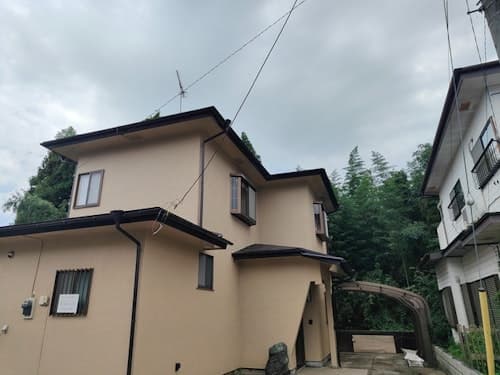 一棟貸切【広々９７平米】　定員８人　禁煙　駅徒歩９分　駐車場３台ＥＶ対応　日光杉並木街道の家　＾