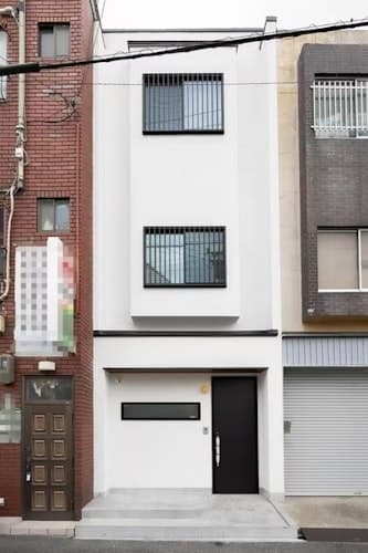 ＲＥＰＯＳ　ｔｓｕｒｕｈａｓｈｉ／民泊