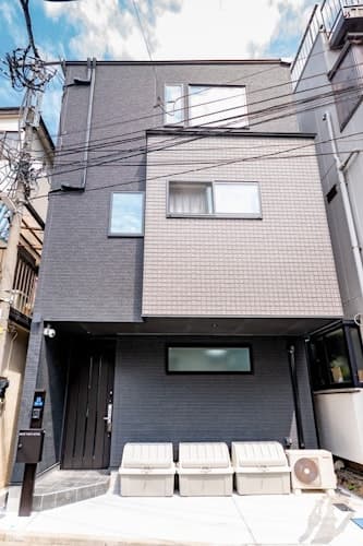 新築戸建/駅徒歩8分/スカイツリー4分/11名 ^