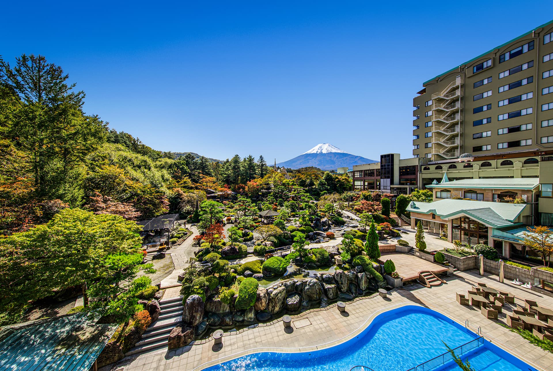 庭園と感動の宿　富士山温泉　ホテル鐘山苑