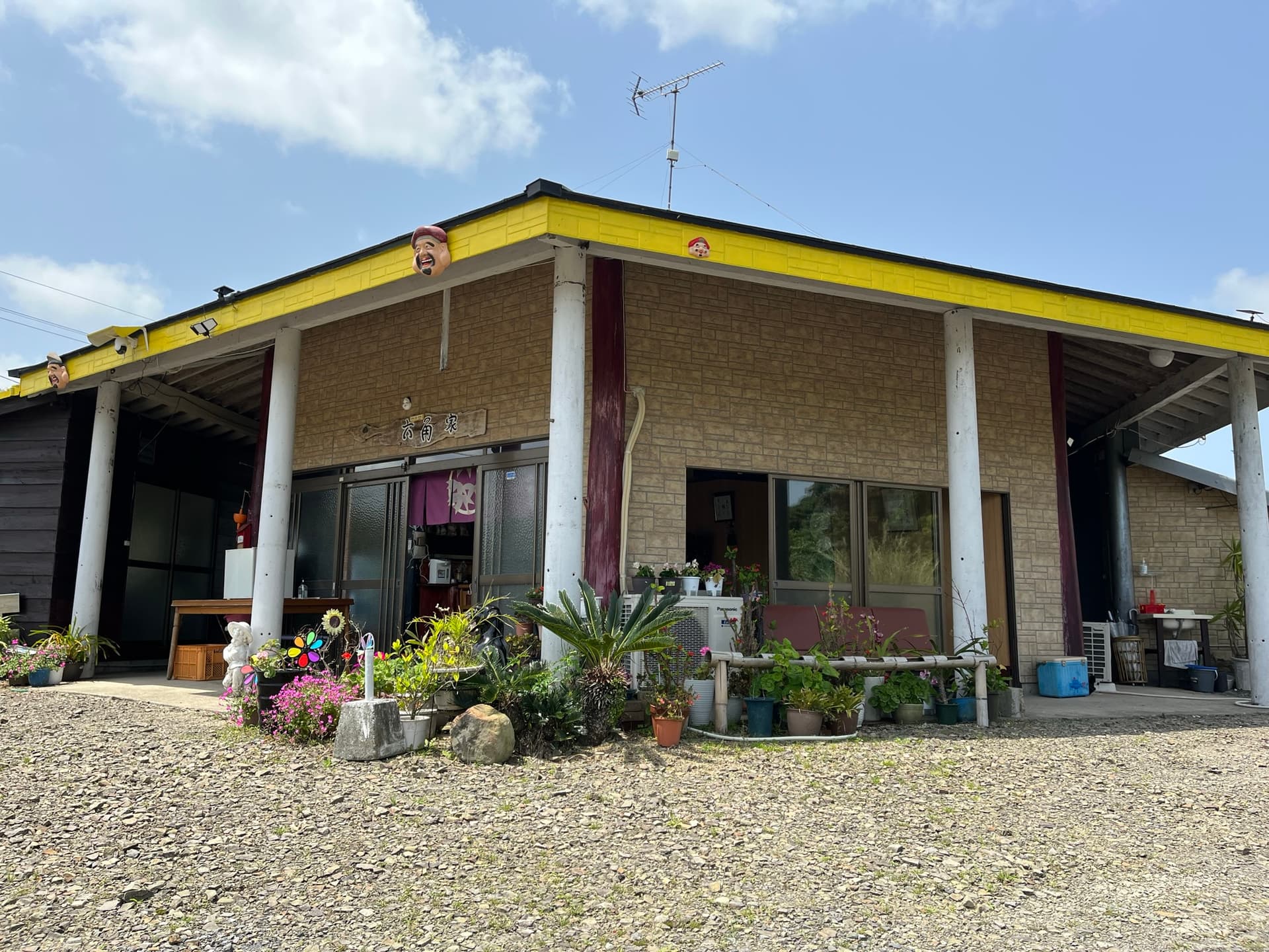 コンテナハウス六角家＜種子島＞