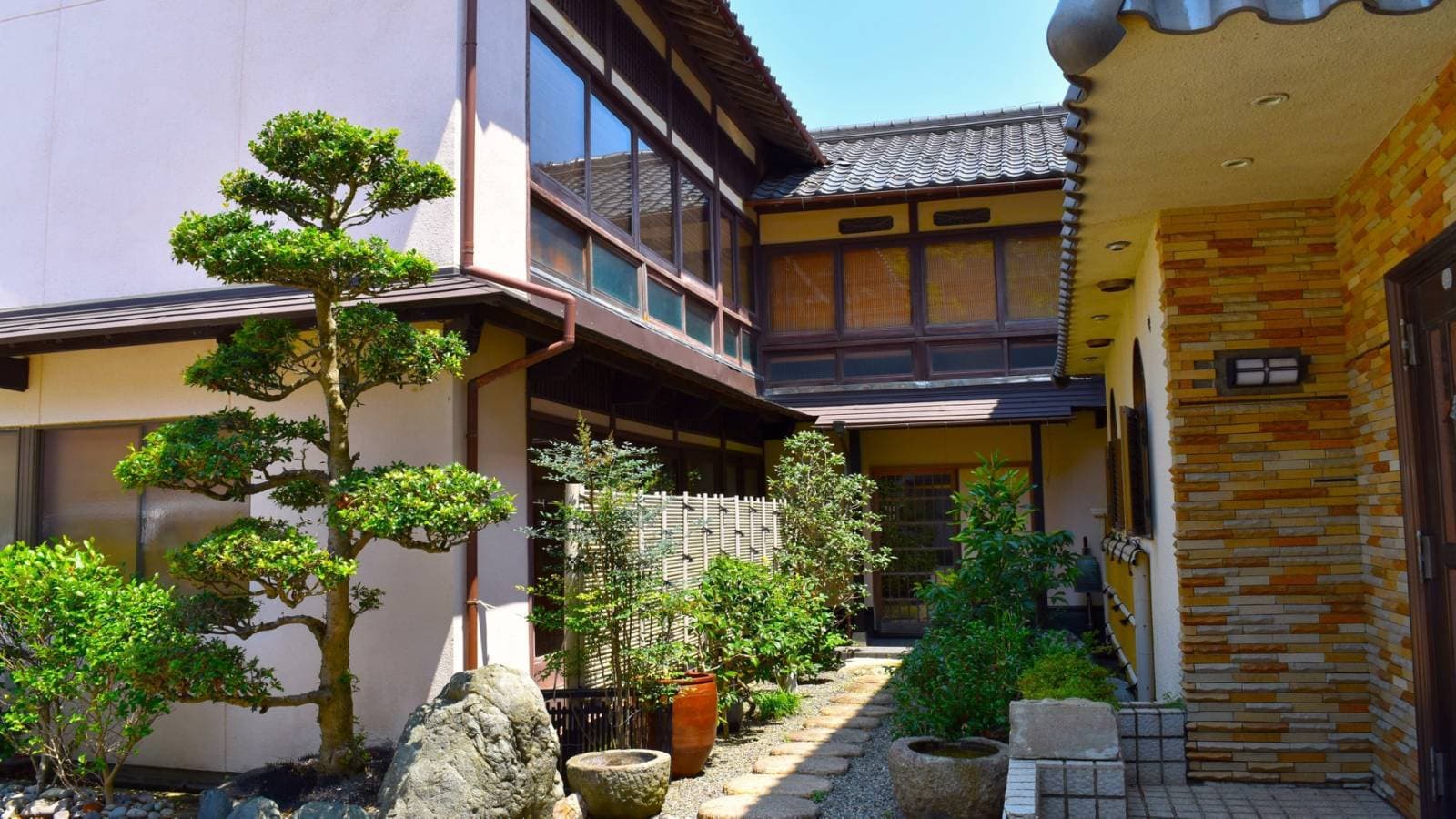 間人温泉郷 宿居 三養荘