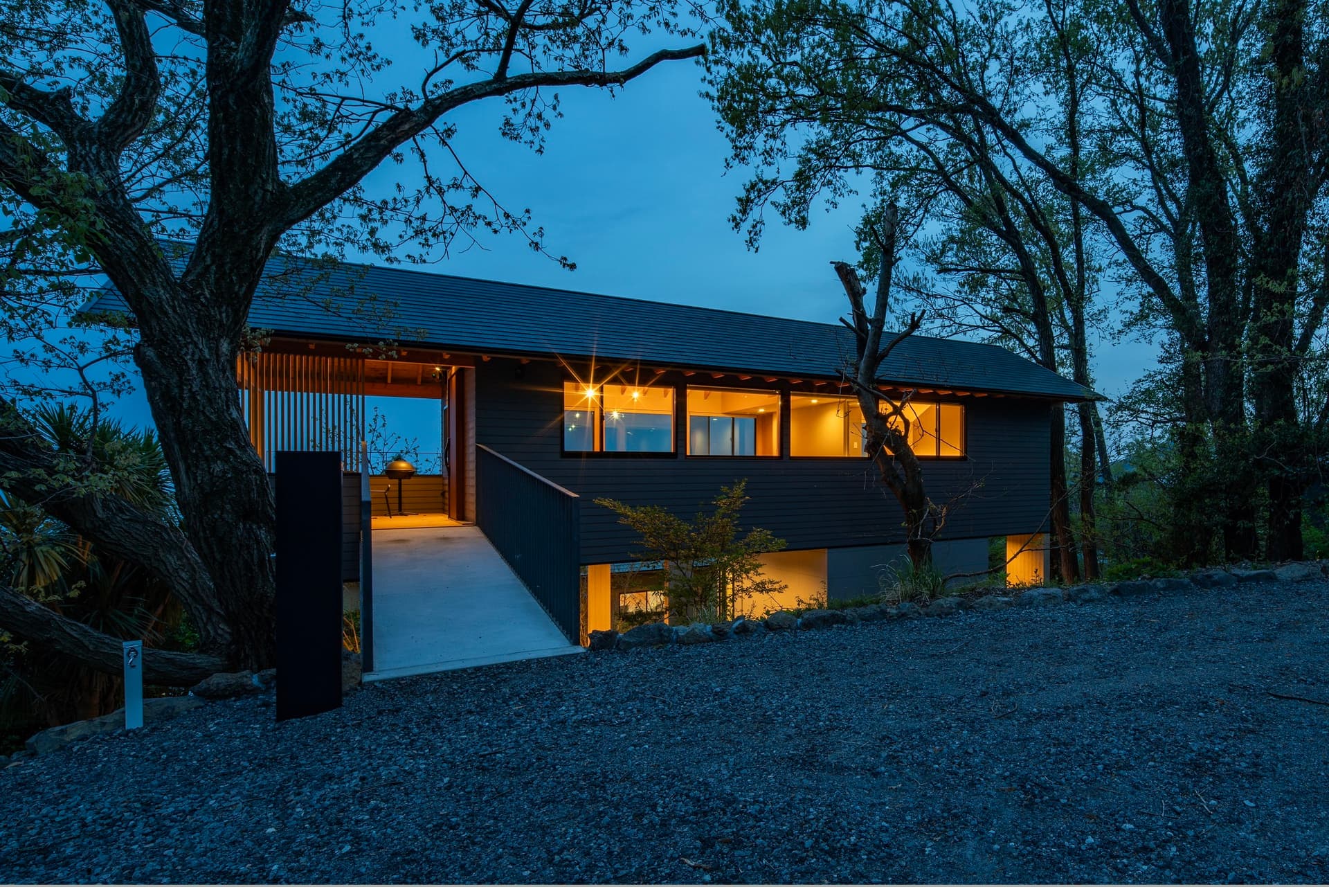 ＮＵＴＩＣ　ｉｚｕ