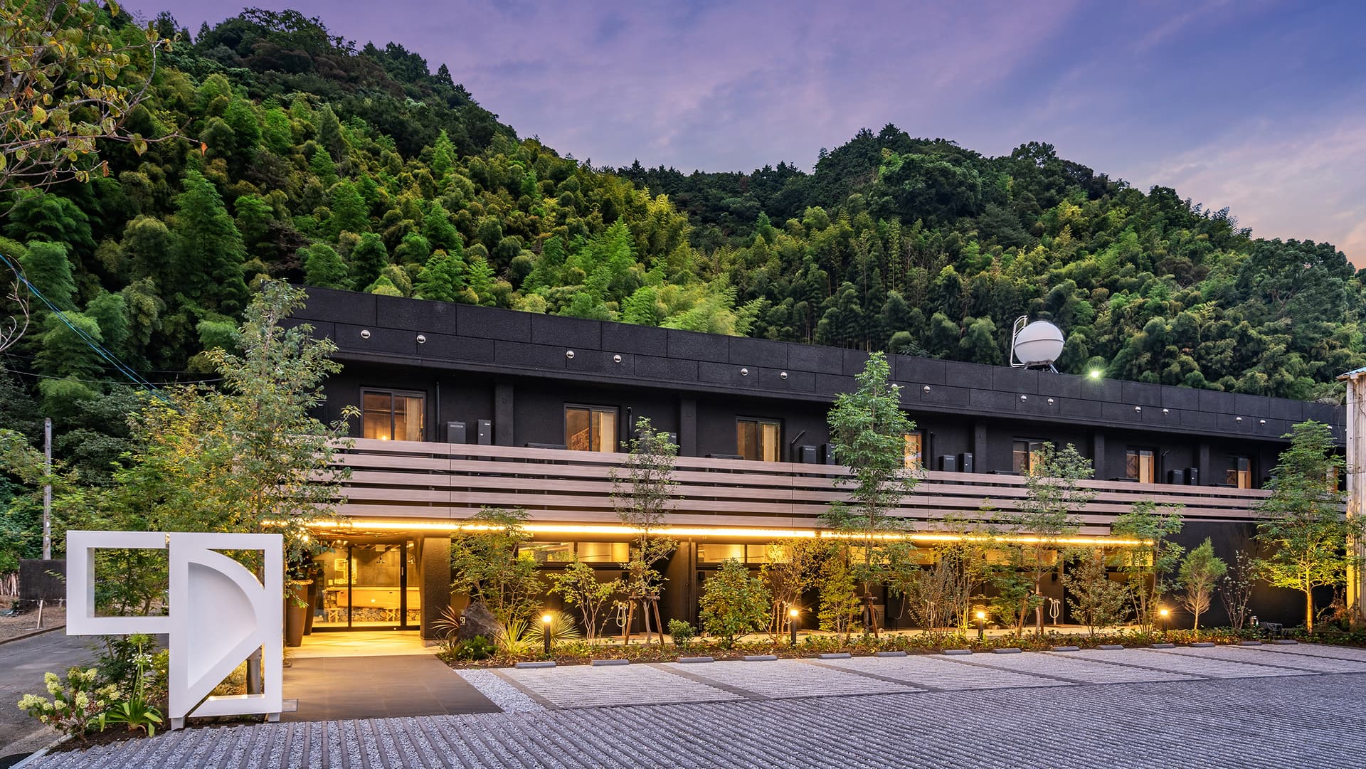 愛犬と泊まれる静岡市泉ヶ谷のホテル 1HOTEL