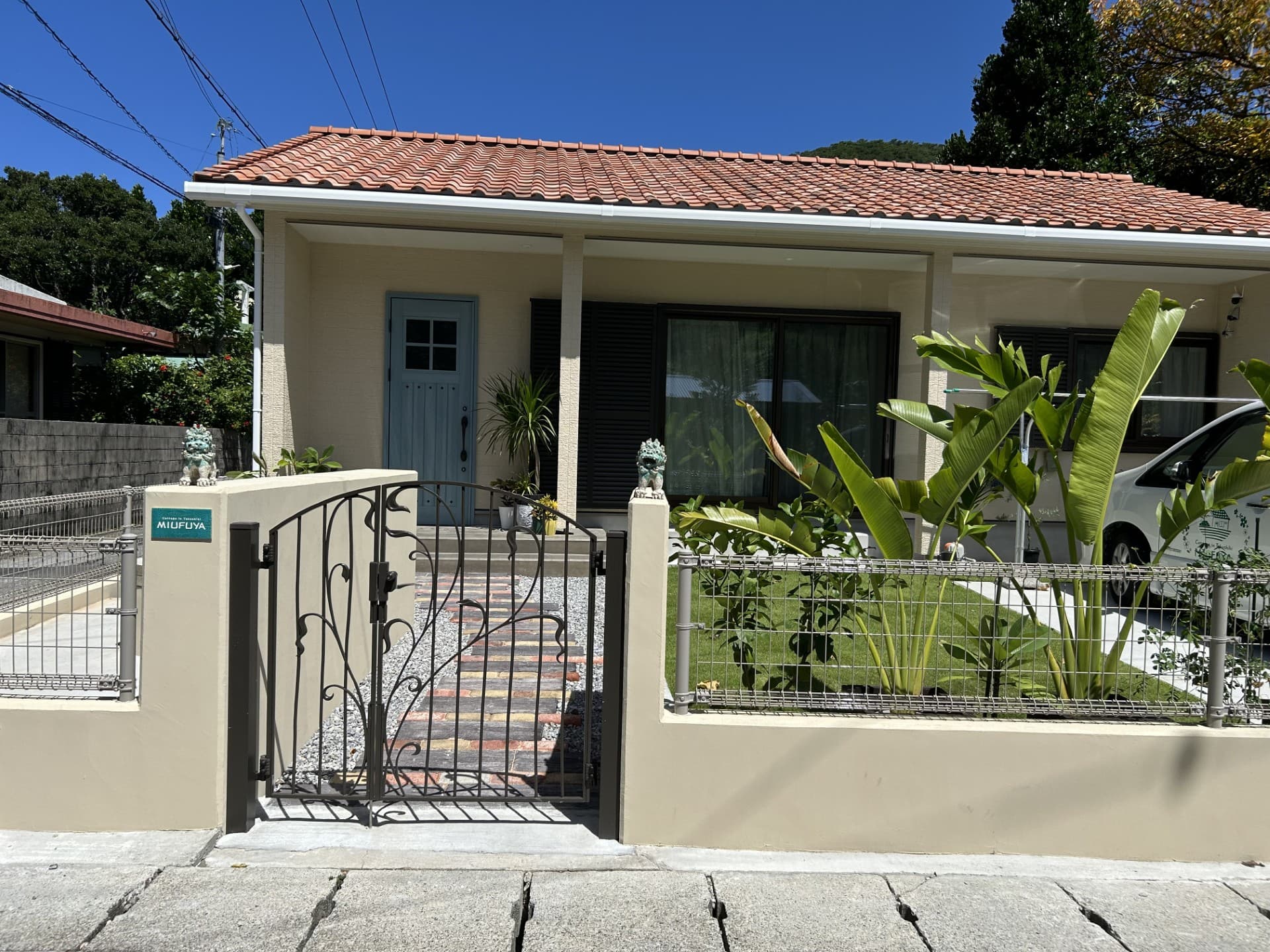 ＭＩＵＦＵＹＡ＜渡嘉敷島＞