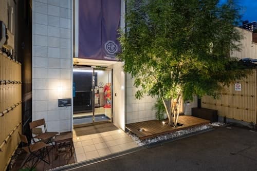 Ｙａｄｏｋａｒｉ　Ｎａｍｂａ　Ｈｏｔｅｌ　＾