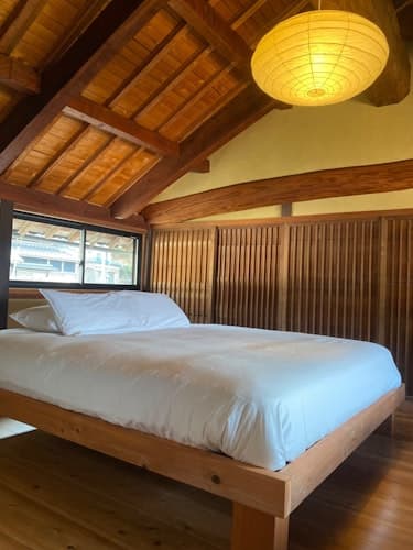 豊島のリトリート【由田果】　＾