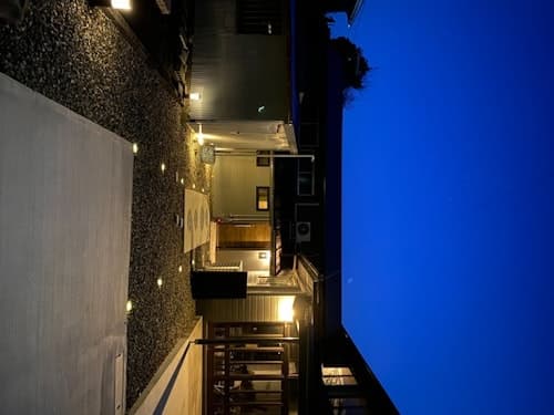 港の界隈の もう一つの家 ^