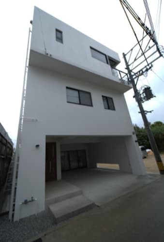 ＬＡＧＵＮＡ　ＯＫＩＮＡＷＡ　ビーチフロント　＾