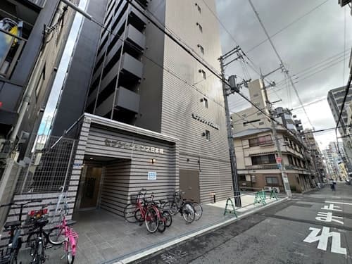 新築で快適！観光拠点にぴったり！黒門市場すぐそば道頓堀徒歩圏内！セブンレジデンス／民泊