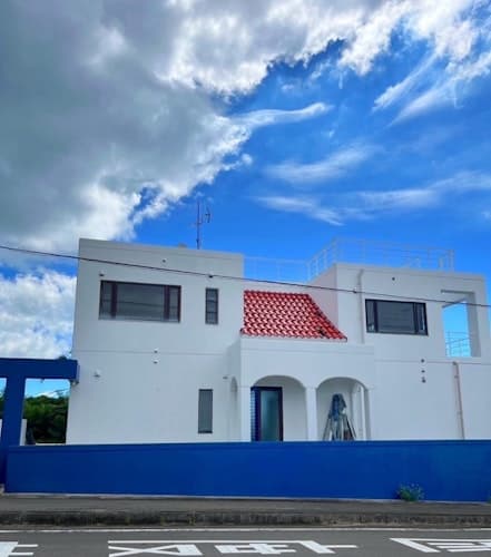 川平湾まで車で１０分　シアター＆バーベキュー設備付きオーシャンビュー貸別荘　＾