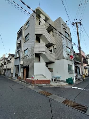 ゲストハウス マルベリー鹿児島 ^