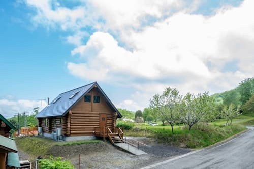 LAKE TOYA MOON HILLS ^