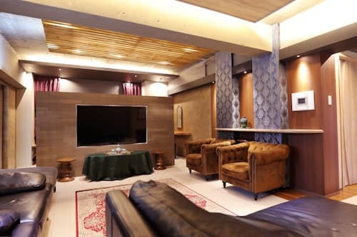 ＮＥＷ　ＯＰＥＮ！定山渓天然温泉付リゾート別荘　”ＭＯＬＩＮ７０１”〜アクティビティを満喫／民泊