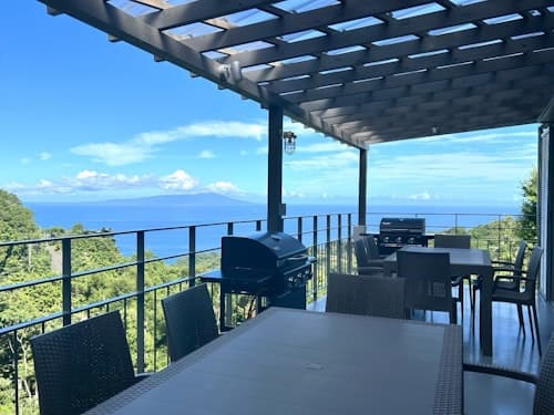 空と海が満ちる高台の天然温泉サウナＳＰＡ　Ｖｉｌｌａ　＾