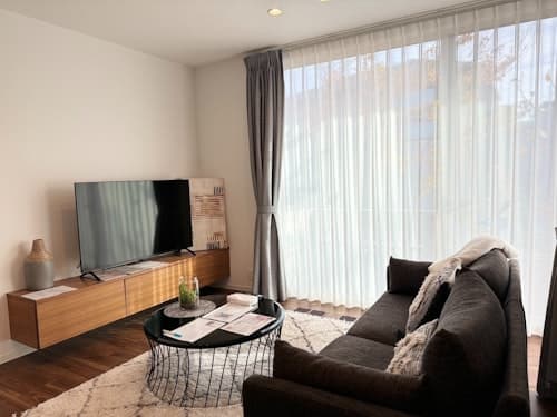 Ａｋｉｋａｗａ　Ｋｏｓｈｉ　５　ＴＳＭＣ１５分　鉄骨１棟貸切戸建／民泊