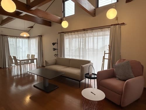 Ｂｒｉｇｈｔ　ｈｏｕｓｅ　＾