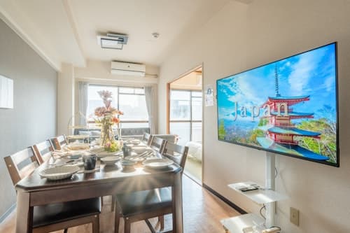 【Ｏｐｅｎ】京セラドーム３　無料駐車場／ＵＳＪ・難波　電車．車で１０分／民泊