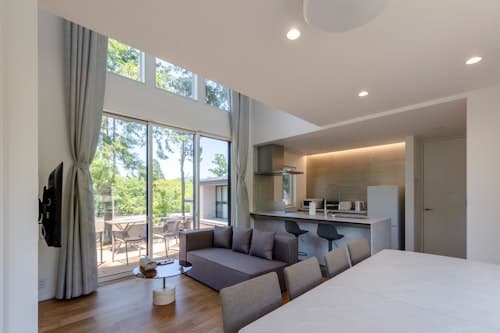 Ｈｏｕｒｓ　Ｖｉｌｌａ　富嶺　＾