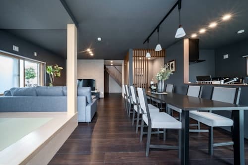 Ｖｉｏｌｅｔ　Ｇａｒｄｅｎ　＾