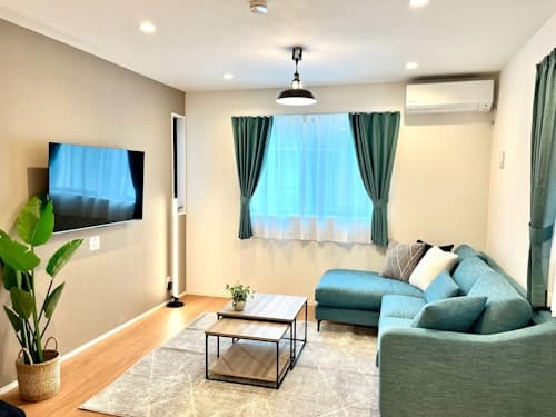 車でUSJまで10分!新築/無料駐車場付き(最大10名)CS4/民泊