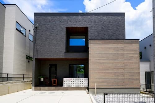 ZA318 アノージュ名護 ^