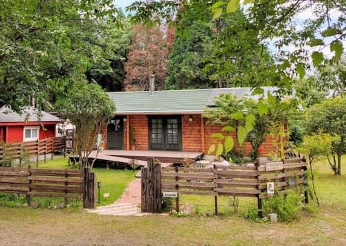 藤のヴィラ　パイン棟　＾