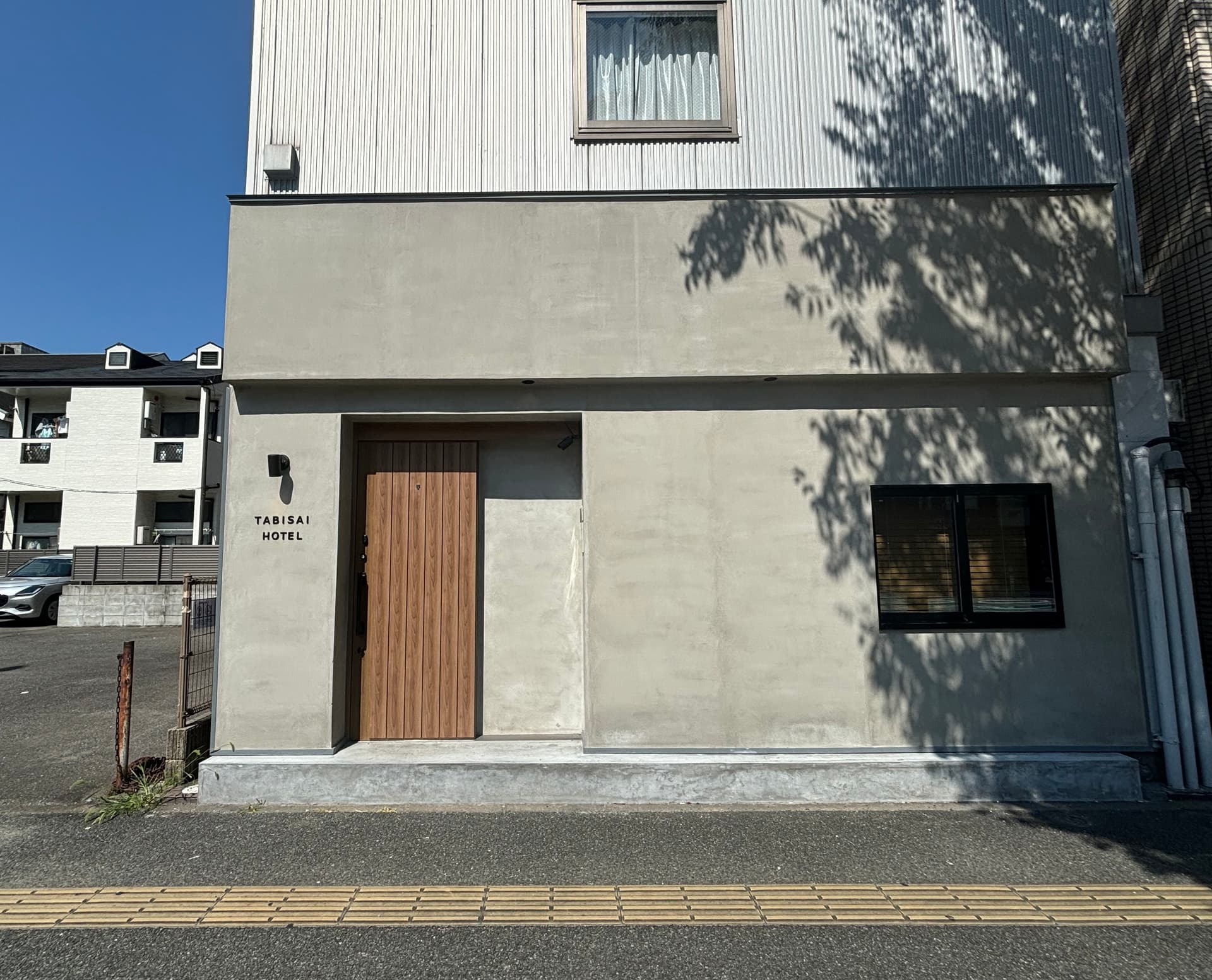 ＴＡＢＩＳＡＩ　ＨＯＴＥＬ　ＬＵＮＯＮ