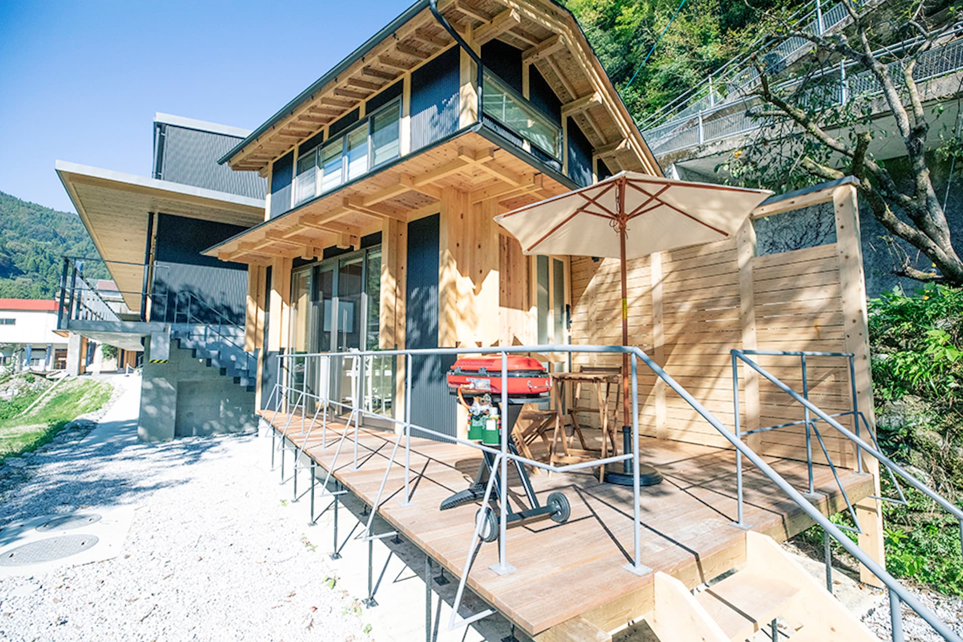 クロスフィットおおとよストレングス「タイニーハウス」