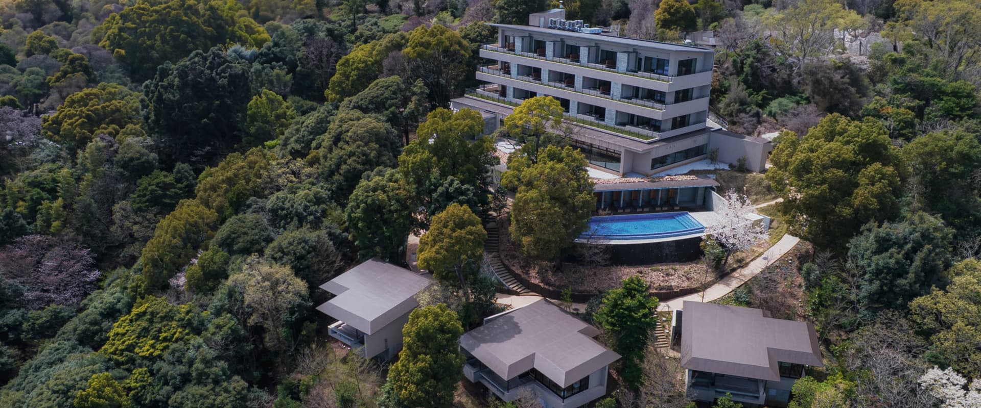 ＮＩＰＰＯＮ　ＲＥＳＯＲＴ　無為自然－ＡＴＡＭＩ－