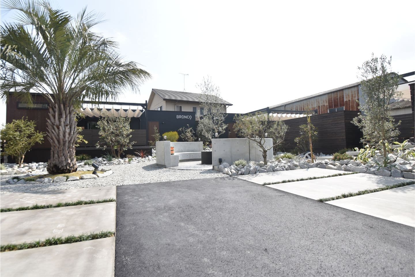 ALPHA BASE 高松西