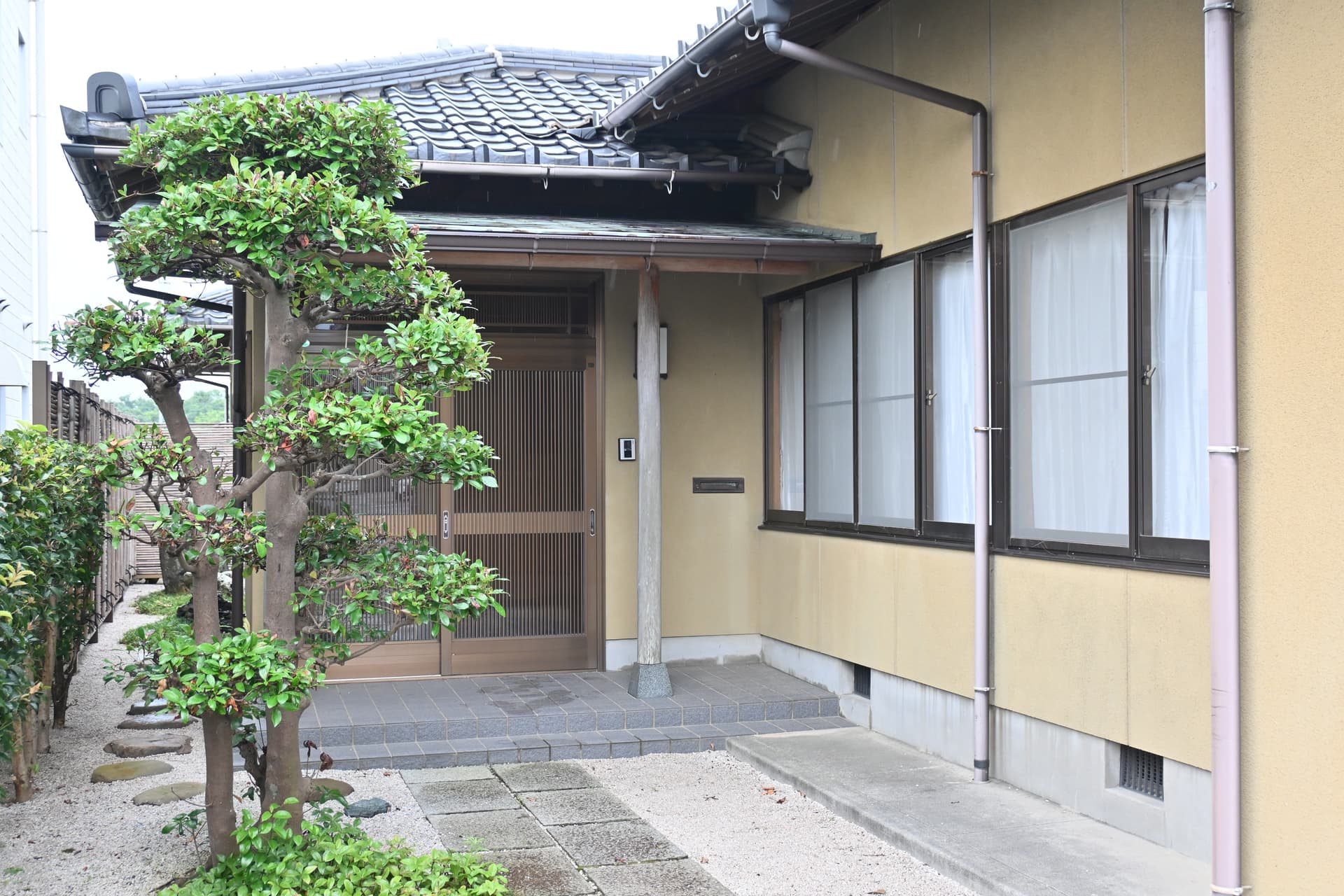 うなぎのねどこ