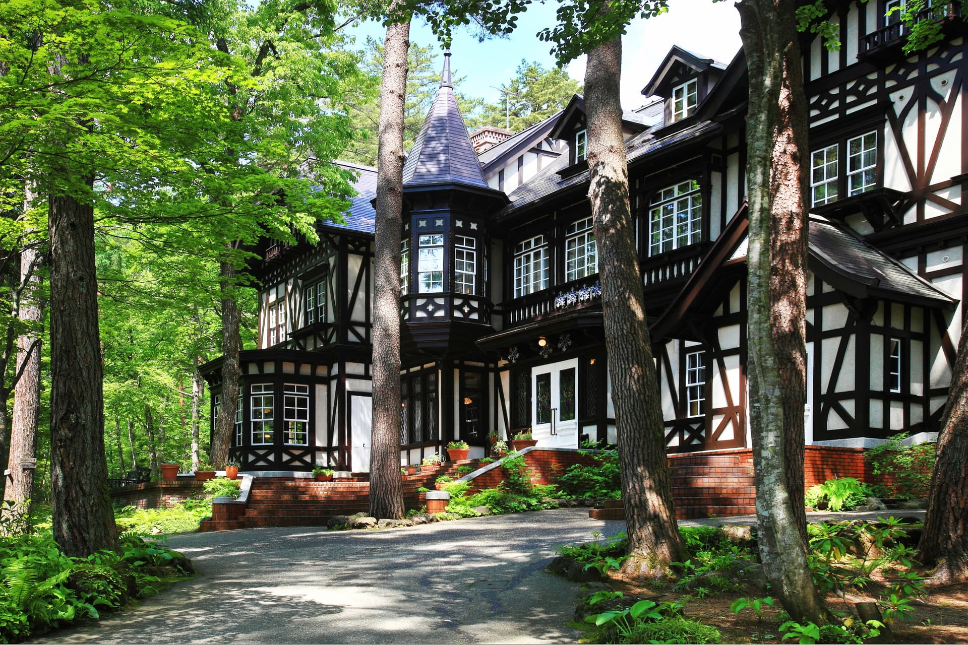 Ｌａ　Ｎｅｉｇｅ　Ｎｉｓｈｉｋａｎ（ラ・ネージュ西館）