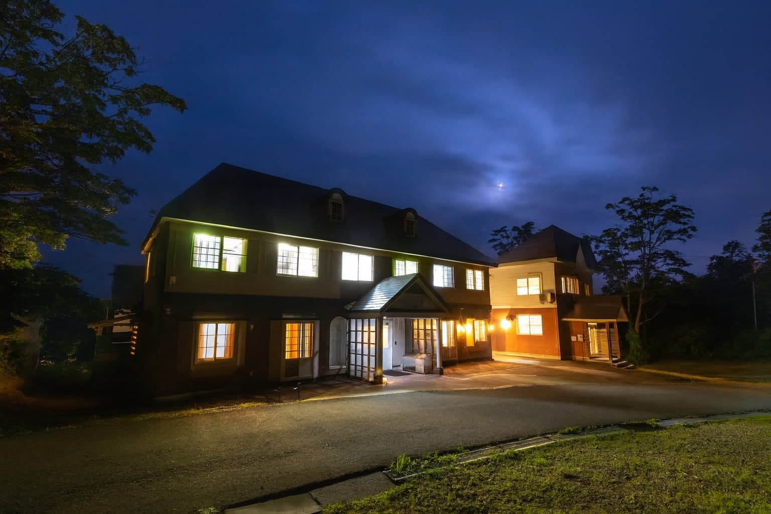 Ｆｏｒｅｓｔ＆Ｓｔａｒｓ　Ａｋａｋｕｒａ　Ｌｏｄｇｅ