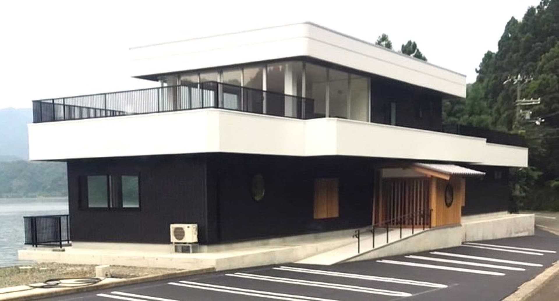 ゲストハウス　「ラシュラン」