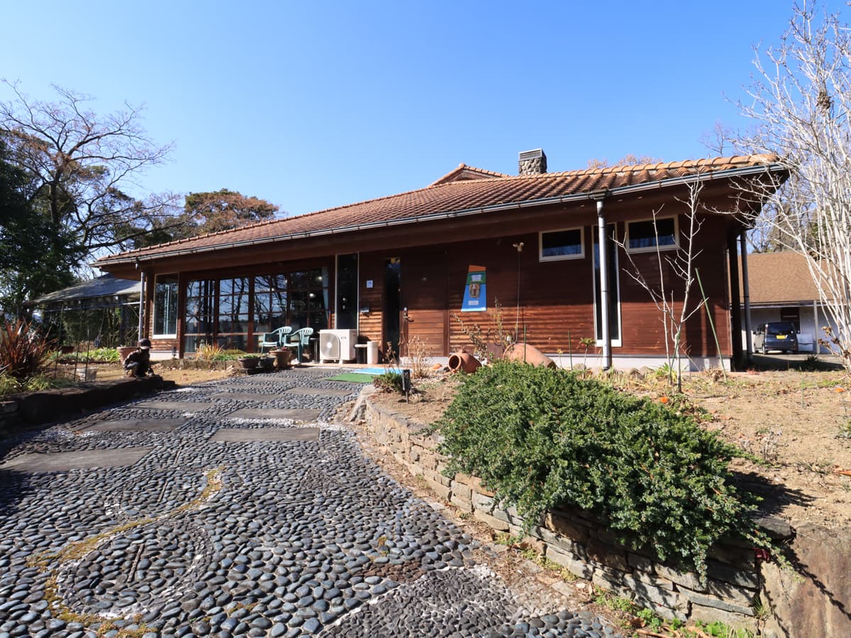 リバーサイドガーデン綾