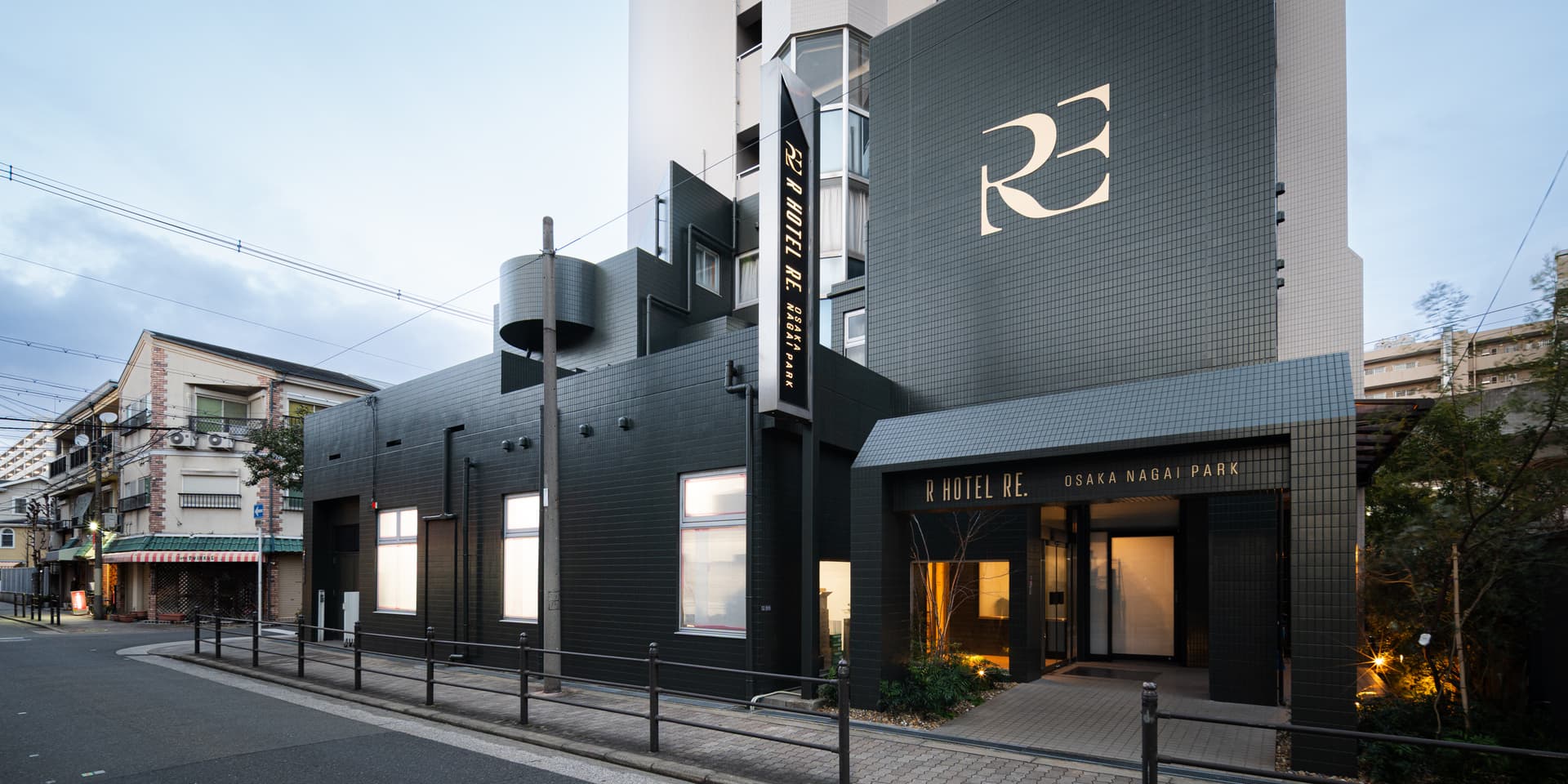 Ｒ　ＨＯＴＥＬ　ＲＥ．ＯＳＡＫＡ　ＮＡＧＡＩ　ＰＡＲＫ