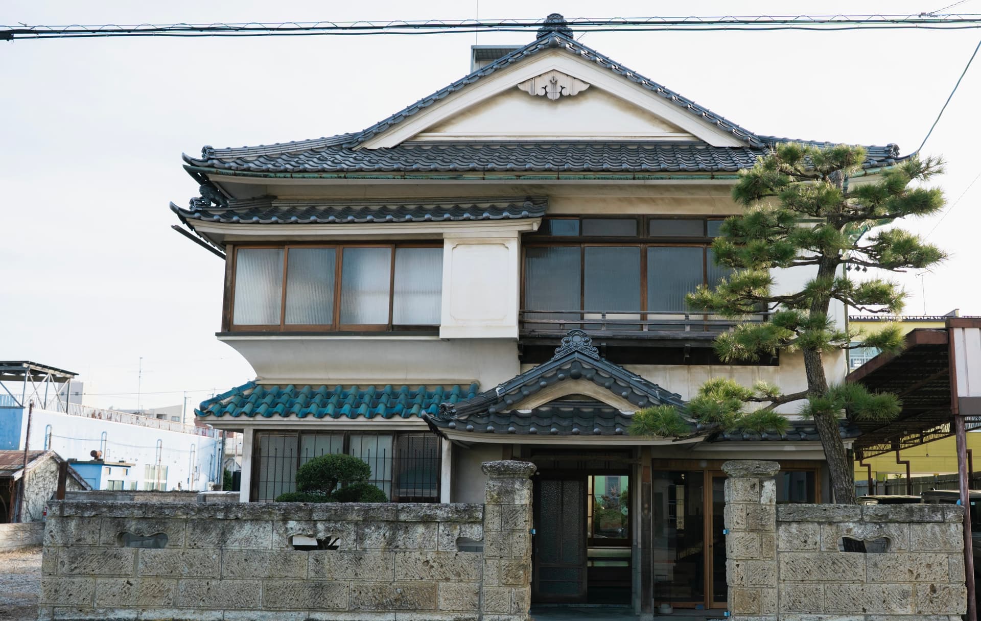 Ｇｕｅｓｔ　ｈｏｕｓｅ　ｈｏｐｉｎ．