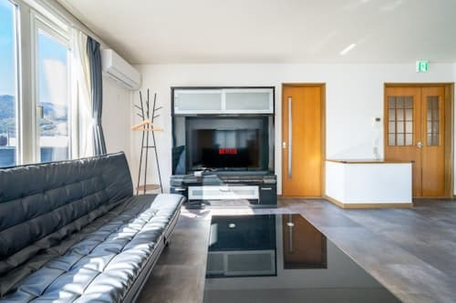 ＬＩＥＢＥ　＾