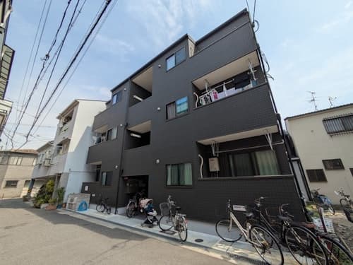 １名様〜最大７名様まで利用可／無料ＷＩＦＩ／中心部なのにとても静か／アクセス便利／民泊